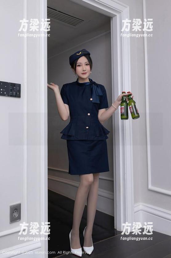 秀人网 - 作品最新更新，tina甜仔的空姐写真让人脑洞大开呢。