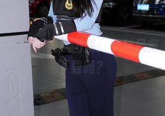 秀人网 – 九千柒柒图集：女神风范，你敢下载吗？