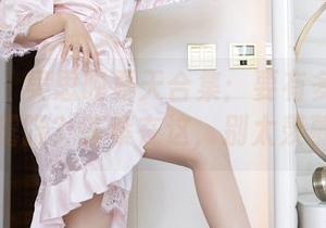 秀人网 – 吴思晚夏天合集：要有多不正经才敢露腿？答案在这，别太羡慕哦！