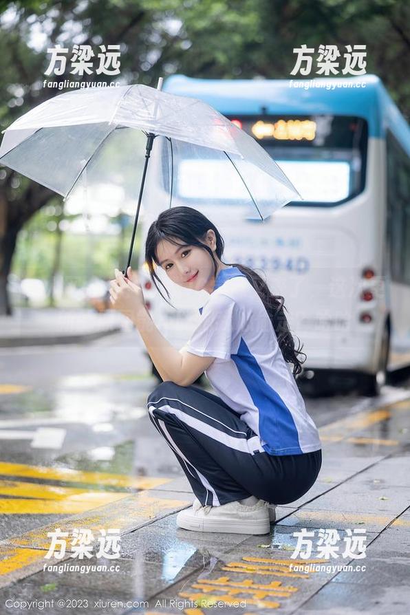 秀人网-娇喘JC 秀人网 - 看!娇喘JC学妹又来了,这次更新的原图能不能把我心偷走?哈哈