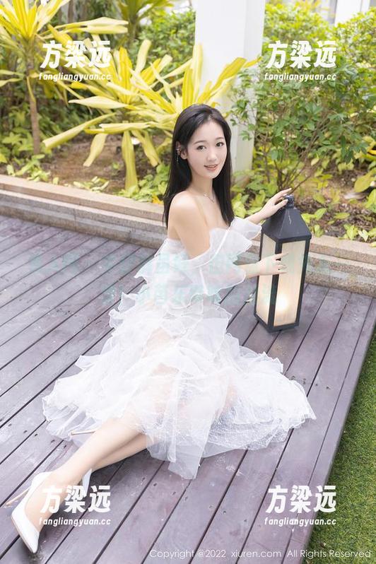 秀人网 - 牛仔裤虽好，但网盘下载先来一波！小芭乐带味的潮流