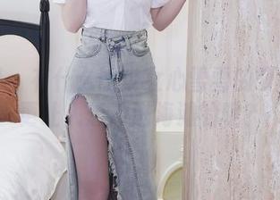 秀人网 – 有什么比少女心雪雪的夏天资源更让人想冲进海滩的呢？