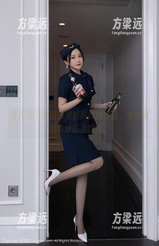 秀人网 - 李丽莎更新妹妹的作品，有种莫名其妙的亲切感。