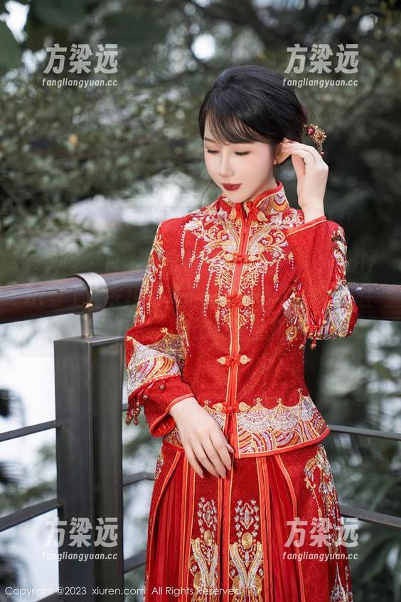 秀人网-瑞瑞ruirui 秀人网 - 日本外出游玩的壁纸,瑞瑞ruirui穿上连衣裙的样子,走在街头都忍不住多看几眼,她比我还会搭配!