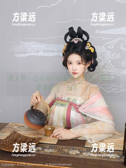 秀人网 - 白白Alina的睡衣宝典：高清正等着你去‘品尝’！