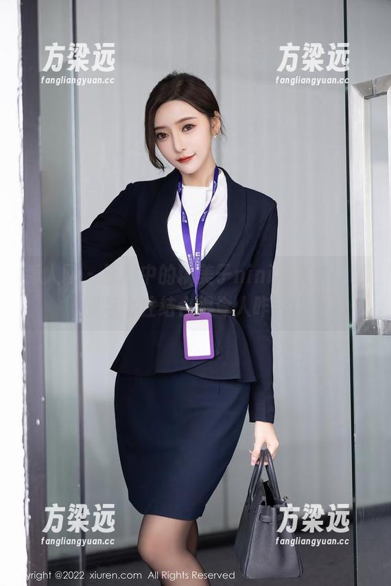 秀人网 - 原图中的糯美子nini正袭来，制服与个性结合得令人咋舌！