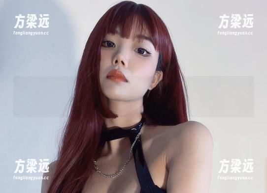 微密圈 - 你们也在线逛“纪念小小v的旗袍油丝”吗？瞧这个资源有点意思哦～