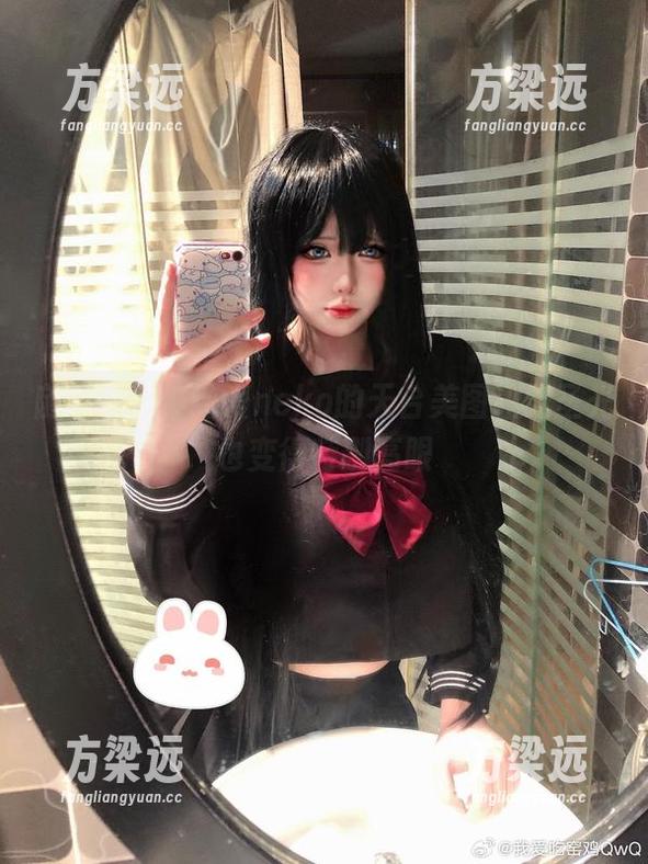 随意一拍，纯爱neko的天台美图让无圣光也变得特别亮眼