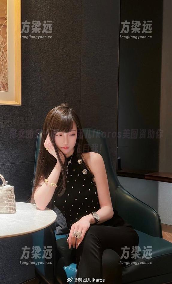 腐团儿Ikaros 修女的另一面,腐团儿Ikaros美图资助你放飞自我!
