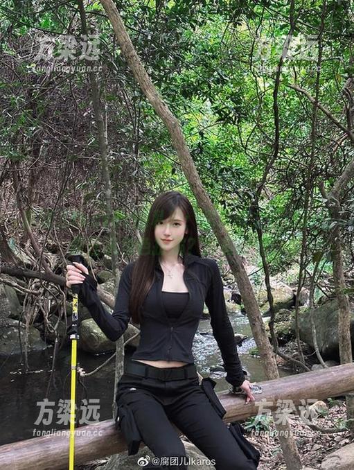 腐团儿Ikaros的私拍：你是霞之丘诗羽还是在玩角色扮演？我有些懵！