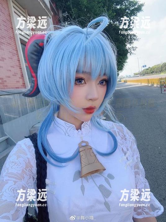 谁能抵挡舞小喵美腿的诱惑？原图传授秘籍，图片内部多一点暗示。