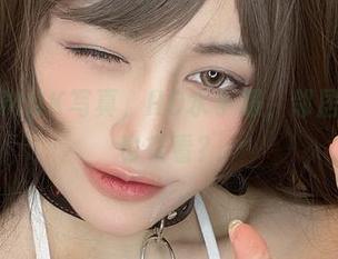 芊川一笑MNK写真，HD水手服，邻居家的小狗也在看？