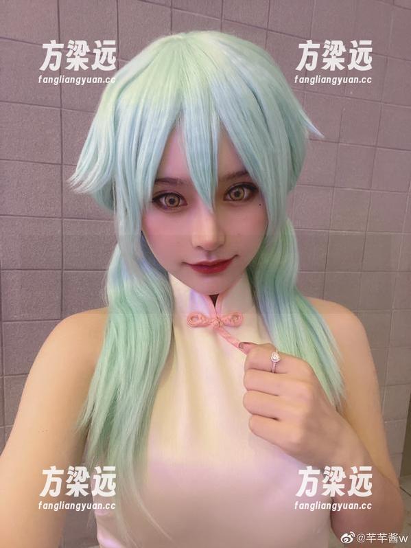 浴缸里的芊芊酱w，图集是水中仙子，资源更是白白泡汤！
