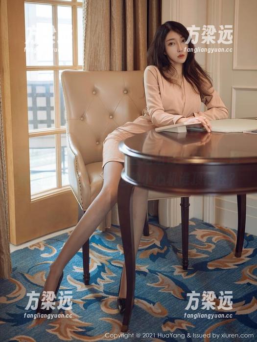 花漾show - 看方子萱这组白丝图片，是被美丽侵袭了嘛，这种小心机谁顶得住？
