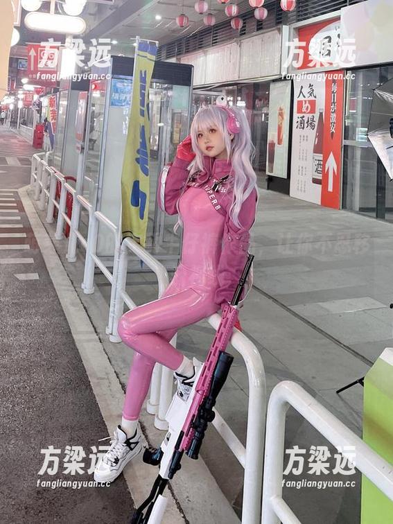 萌芽儿o0的定制牛仔裤作品，让你不忍移开视线