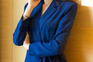 语画界 – Miko酱的制服，原图我能理解，精选表示感情用事？