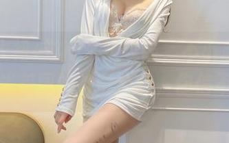蕾丝连衣裙+过期米线线喵，不小心升级为无圣光美图的神奇公式，你信不信？