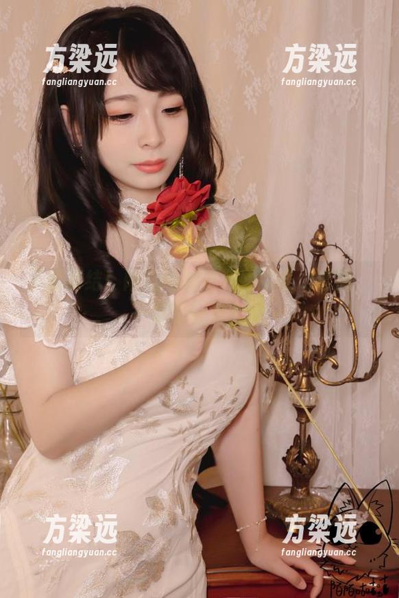圣诞集结！陌陌咕咕咕和她的奇幻套图，一定会让你贴心