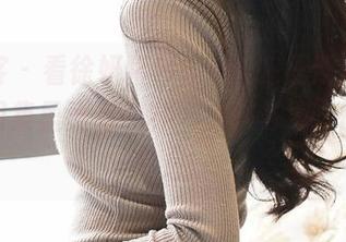 青豆客 – 看徐妍馨Mandy在三亚拍的照片，图集里竟有一种“女孩与海”的迷人气息。