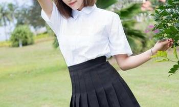 魅妍社 – 一天到晚看杨漫妮的婚纱写真，心中默默发誓：下次出门一定要穿得漂漂亮亮！然后又没行动。