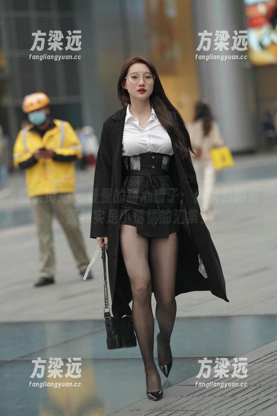 魔镜街拍 - 曼曼的甜心罐子：你以为的资源其实是小情愫的汇集？