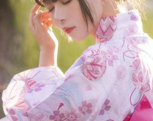 当黑猫猫ovo遇上‘pink’，你的私拍套图肯定要收藏!